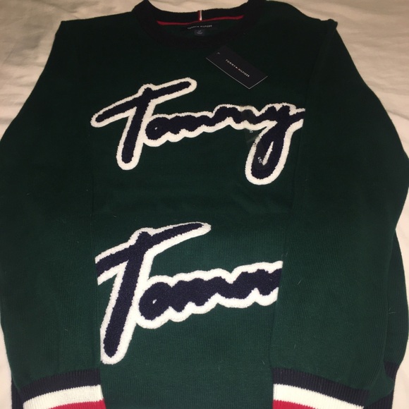 ❌SOLD ❌TOMMY HILFIGER LAWSON CREW - Picture 1 of 5